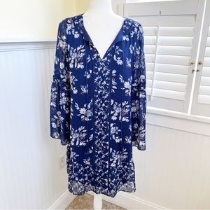White House Black Market 570205210 Blue Floral Lace Inset Shift Dress Medium